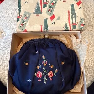 1960s silk Embroidered Floral Clutch